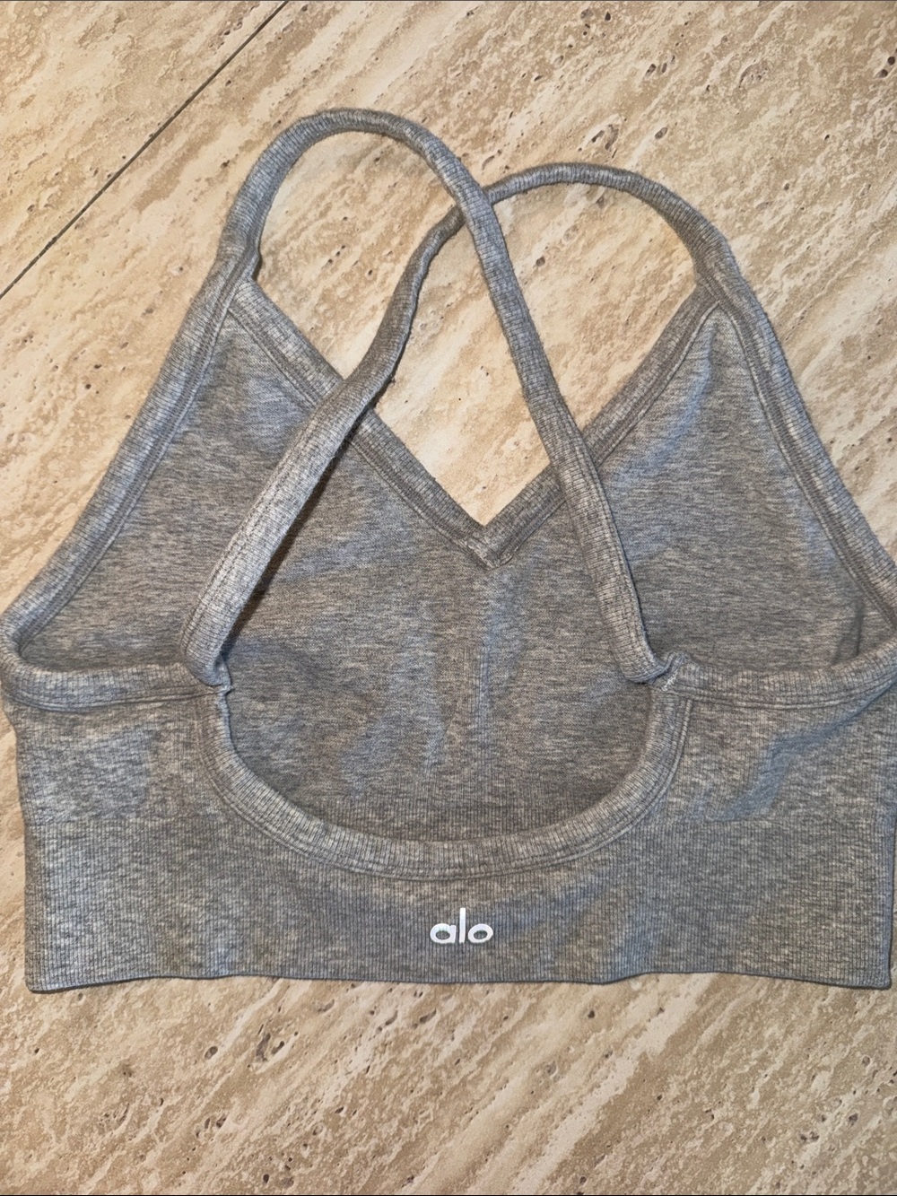 Alo yoga sports bra - Picture 2 of 2